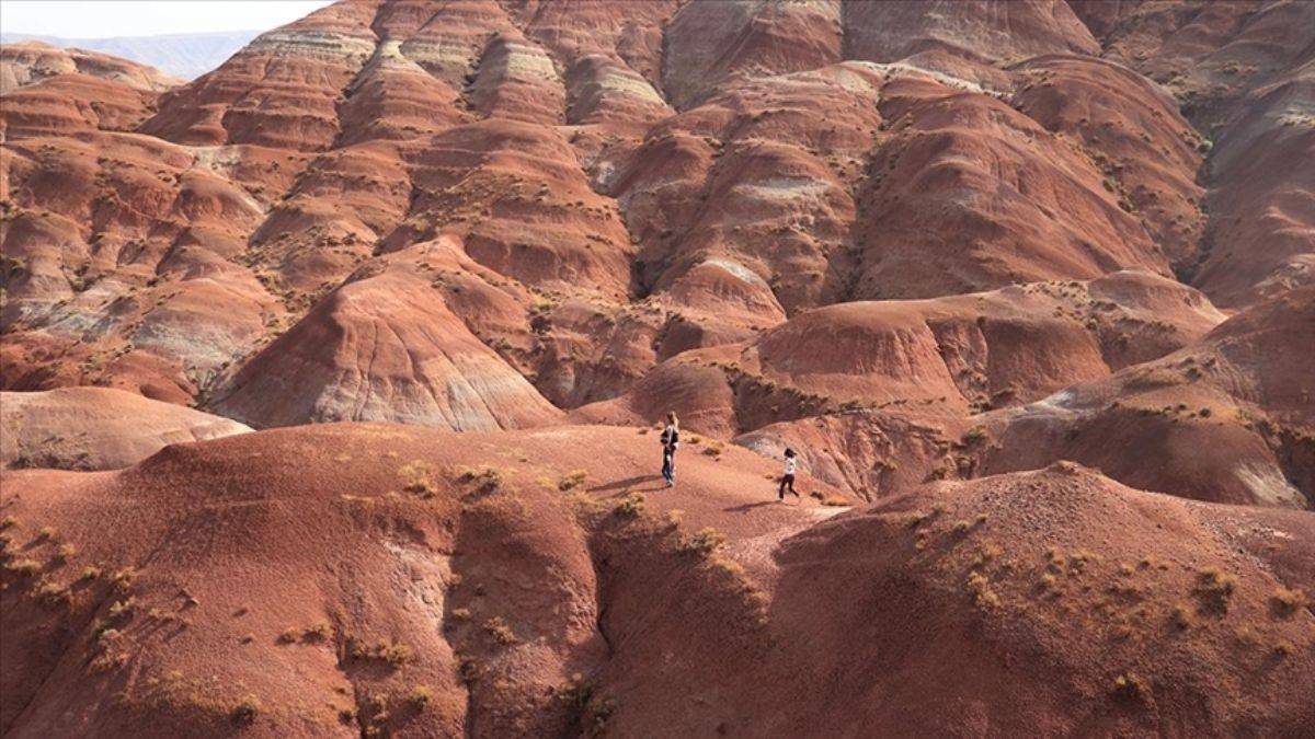 Iğdır Gökkuşağı Tepeleri; 'Dilediğin gibi yürü'
