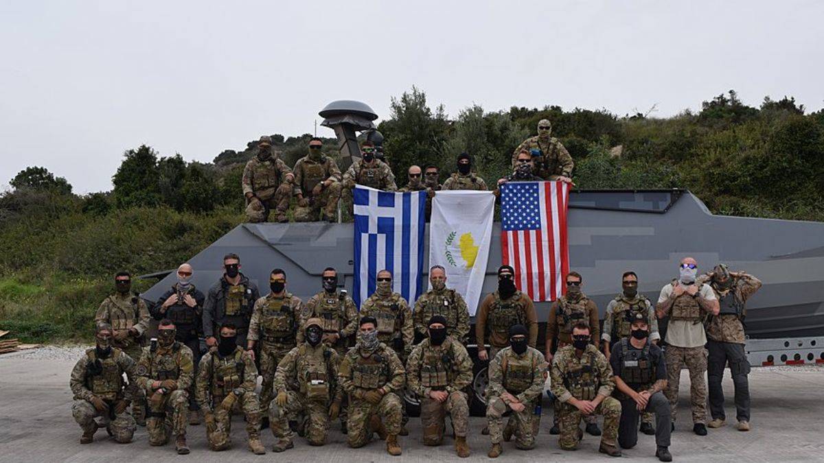 ‘CIA Çocuğu’ Türk-Yunan ‘savaşını’ yazdı