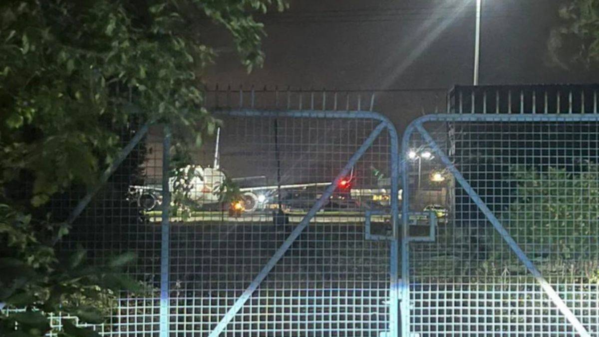 Dalaman'dan havalanan yolcu uçağında bomba alarmı!