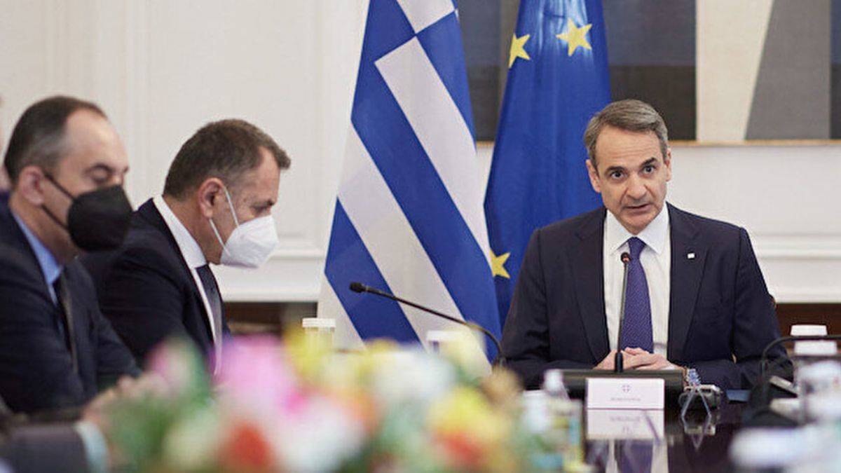 Yunanistan’da tansiyon düşmüyor! MGK’dan da Türkiye çıktı!