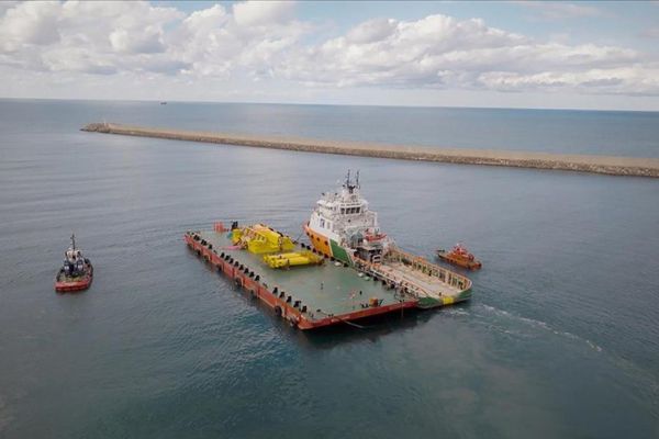 Sakarya Gaz Sahası'nın tabanına çelik ekipman yerleştirme işlemleri sürüyor