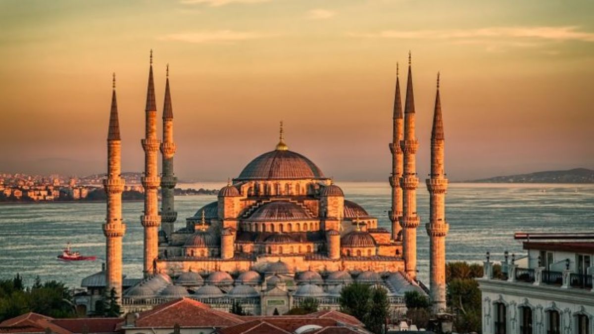 14 Ekim Cuma hutbesi | Cuma Hutbesi: 'Kul ve Kamu Hakkı'