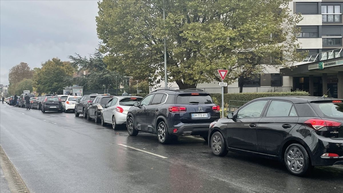 İşler tersine döndü! Fransızlar benzin/mazot için Belçika'ya gidiyor