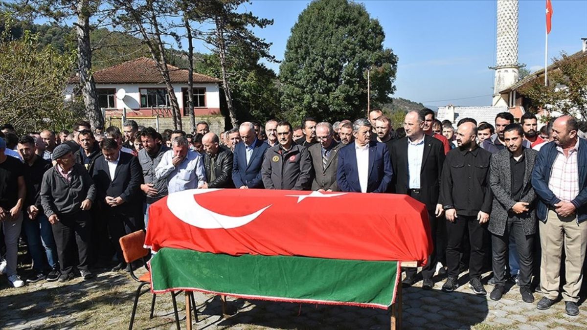 Hayatını kaybeden işçiler son yolculuğuna uğurlanıyor