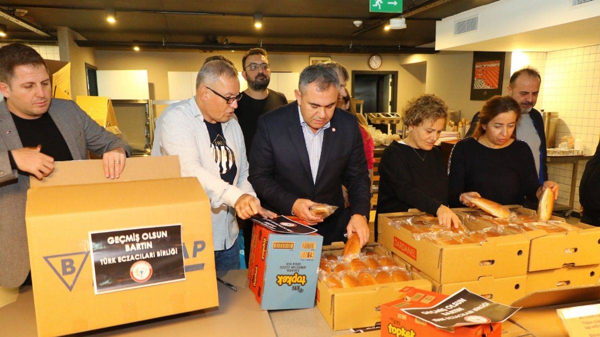 Mitinglerini iptal eden eczacılar, 60 bin kumanyayı Bartın'a gönderdi