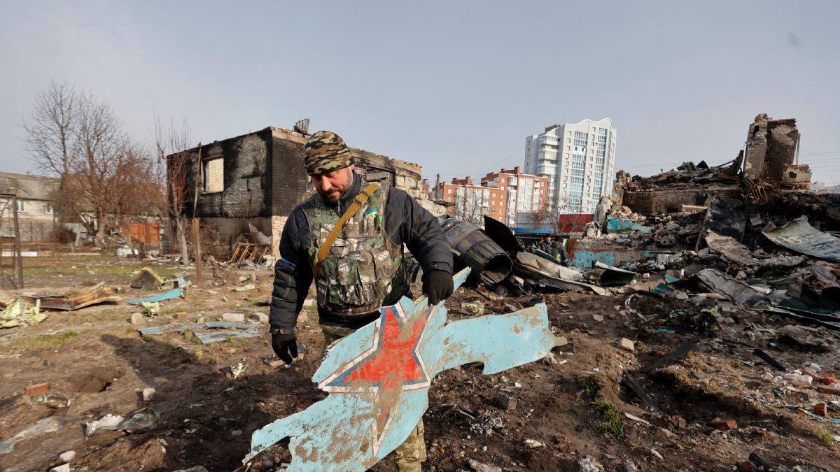 Rusya'da 'Su-34' tipi savaş uçağı düştü