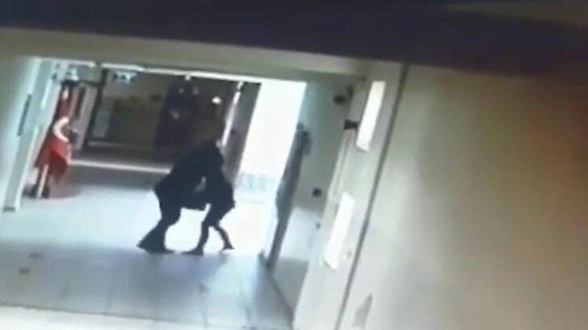 Müdür, kendisini tacizle suçlayan kadın öğretmen için uzaklaştırma kararı aldırdı