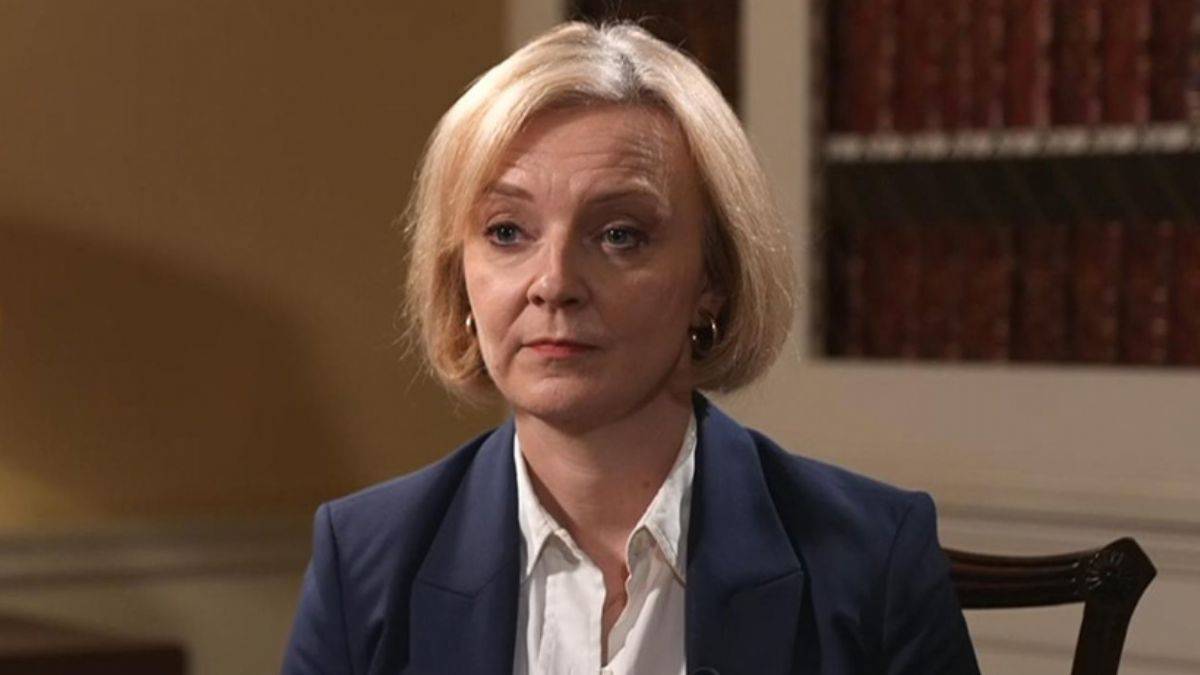 Truss'tan eleştirilere yanıt! “Özür dilerim, ama istifa etmeyeceğim”