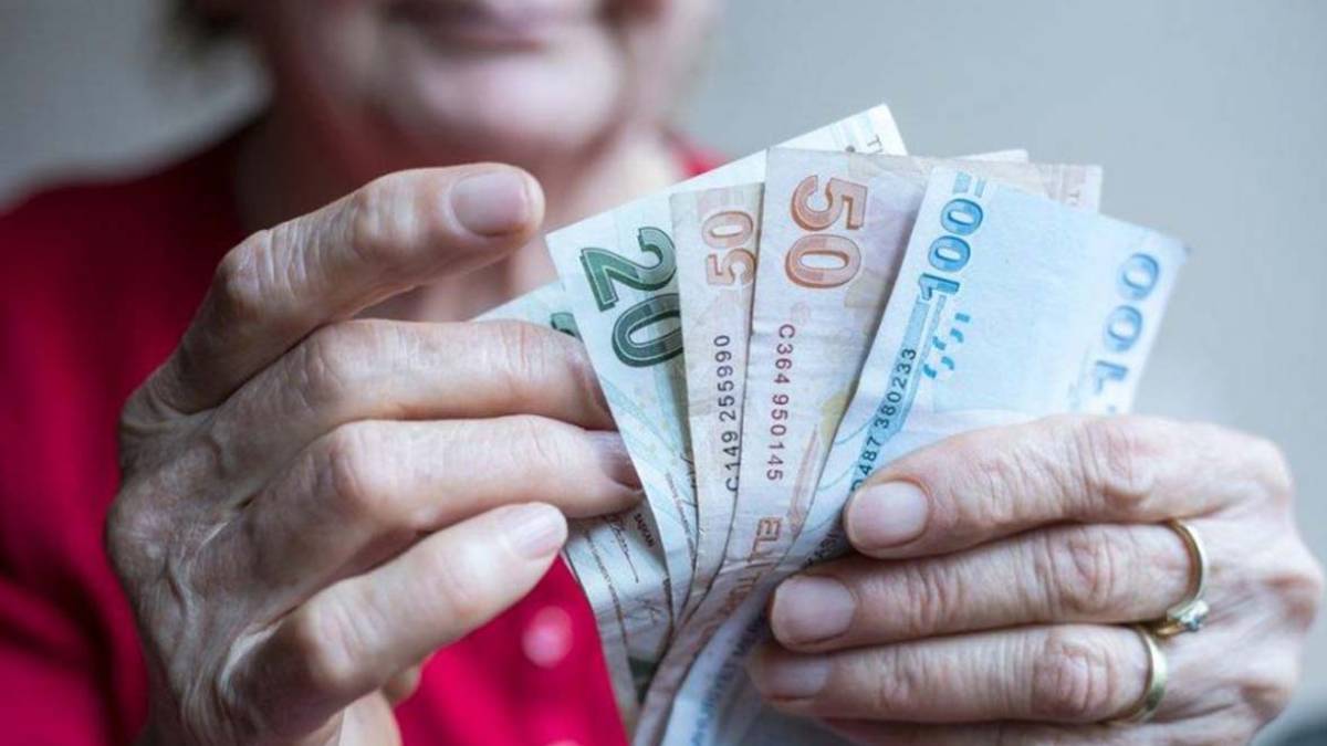 EYT emekli maaşı 2023 | EYT ile emekli olan ne kadar maaş alacak? En düşük EYT maaşı ne kadar?