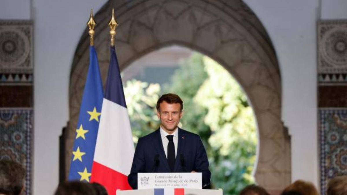 Macron, Paris'te Ulu Cami'nin 100. yıl dönümü törenine katıldı