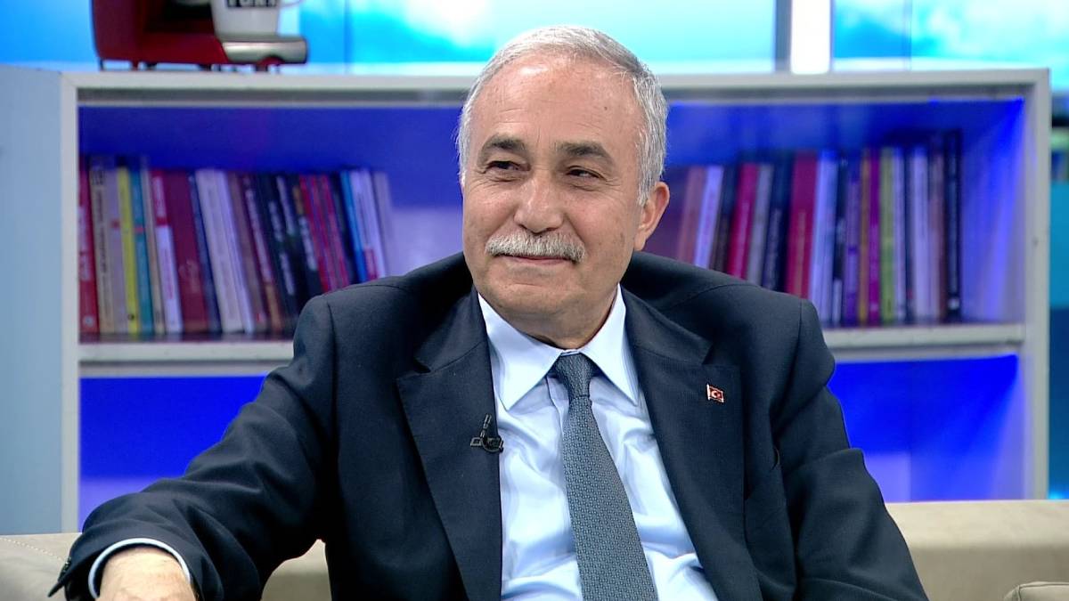 Fakıbaba neden istifa etti? Ahmet Eşref Fakıbaba AK Parti'den niye istifa etti? Fakıbaba İYİ Parti'ye mi geçecek?