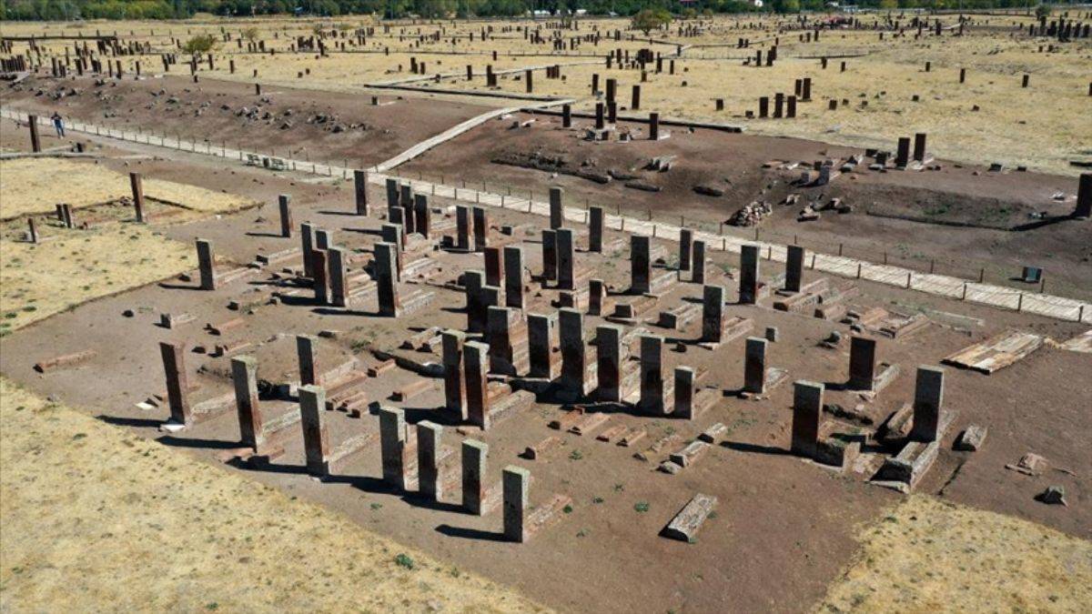Ahlat'ta 108 yeni mezar; 'Anadolu'nun tapu kayıtları'