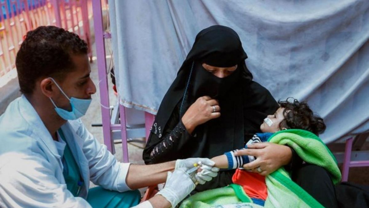 Aşı yetersiz kalınca iki dozu tek doza düşürdüler