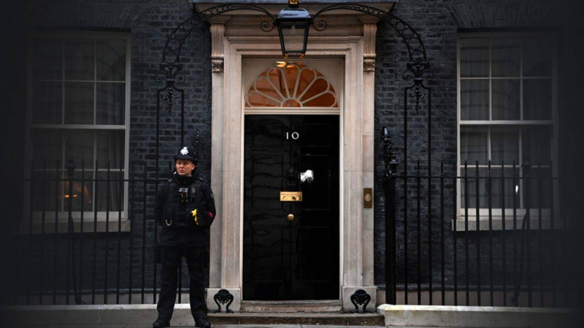 İngiltere’de başbakanlık yarışında ilk aday belli oldu