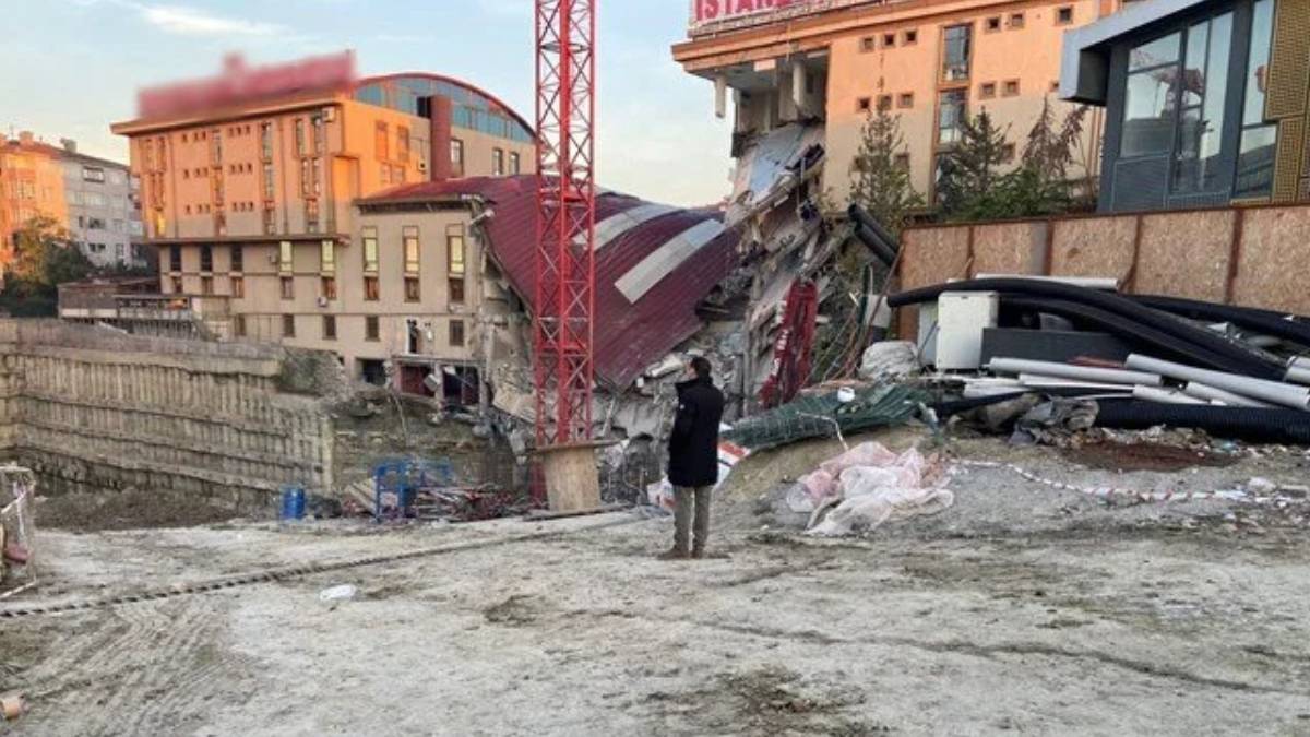 Arel Üniversitesi tatil mi? Öğrenciler izinli mi? Arel Üniversitesi ders yapılacak mı? Hangi bölüm binası çöktü?