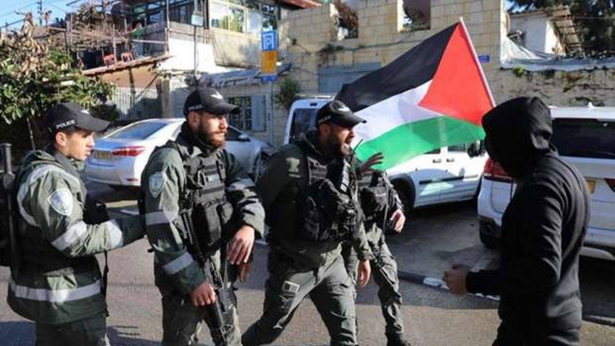 İsrail askerleri Şeyh Cerrah’ı kışlaya çevirdi ama… Yerleşimcilerin kavgasına engel olamadı!