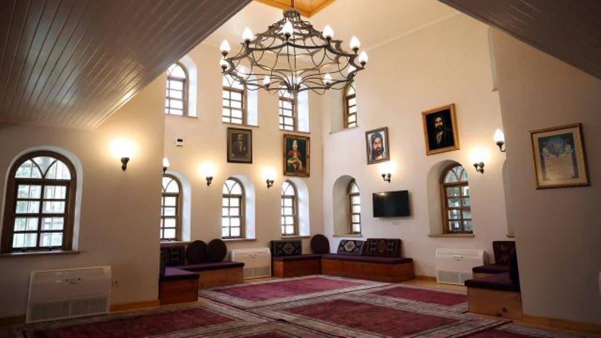 Cemevleri düzenlemesi komisyondan geçti