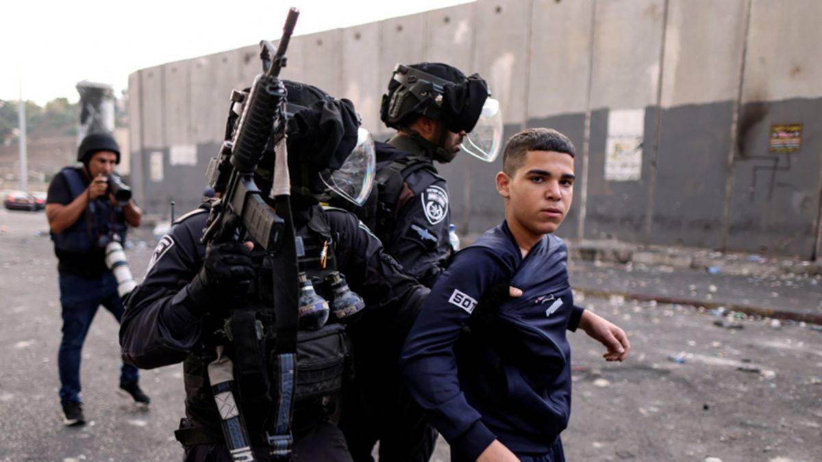 İsrail askerleri Filistinlilere saldırdı! Çok sayıda ölü ve yaralı var