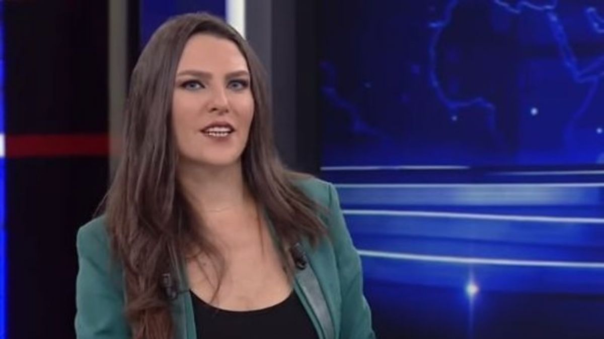 Ece Üner tuvalete giderken mikrofonu kapatmadı | Ece Üner mikrofon olayında ne dedi?