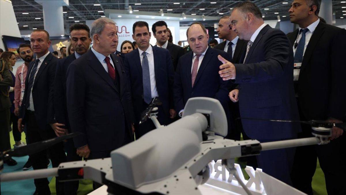 İngiltere Savunma Bakanı Wallace: TB2'ler oyunu değiştirdi