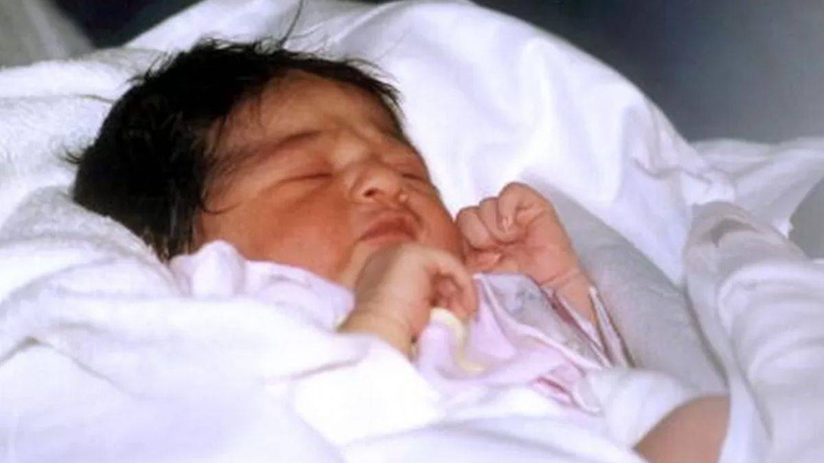 Hindistan'ın bir milyarıncı bebeği şimdi nerede?