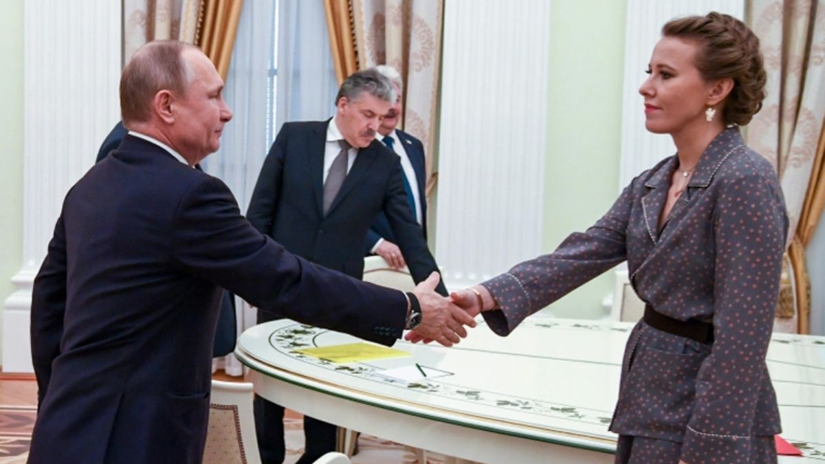 Putin’in vaftiz kızı ülkeden neden kaçtı?