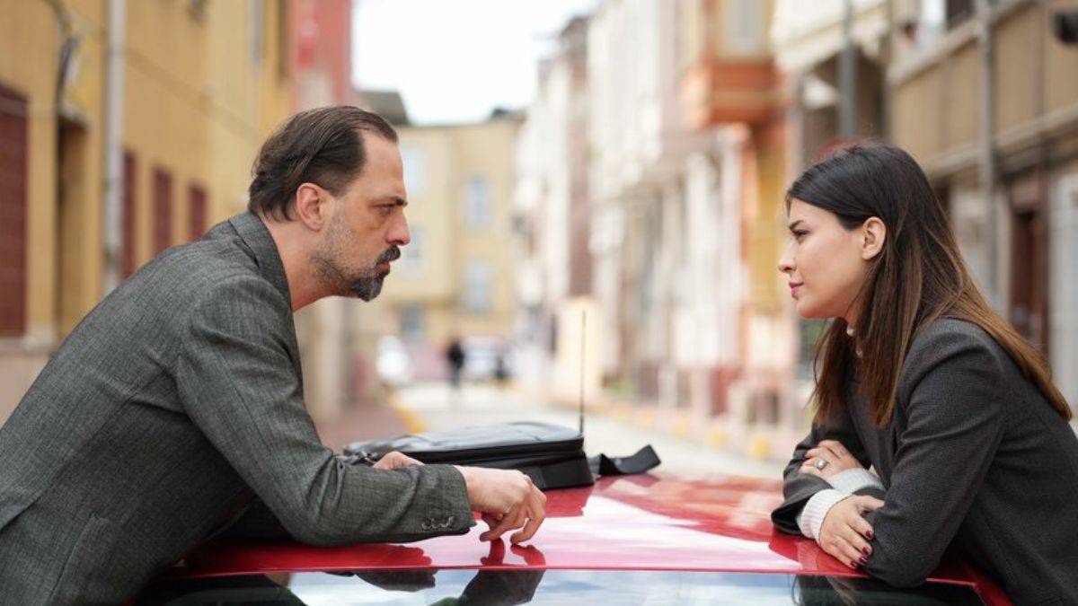 Gelsin Hayat Bildiği Gibi 15. bölüm izle full | Gelsin Hayat Bildiği Gibi 1. sezon 15. bölüm izle