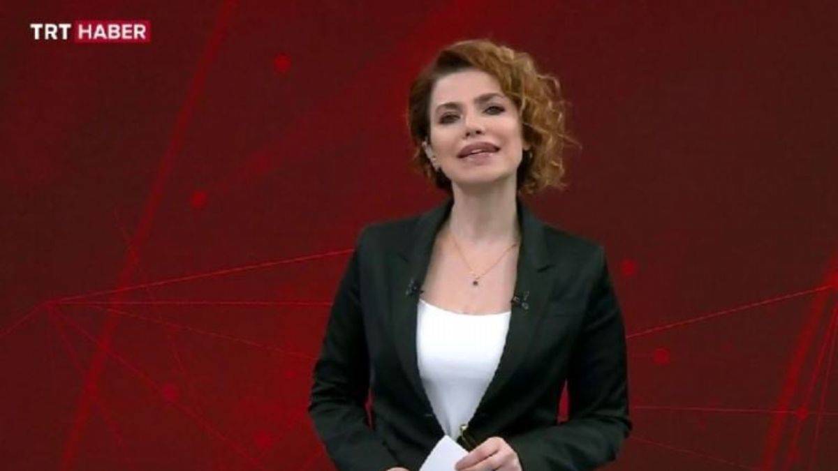 Deniz Demir ne dedi? TRT haber spikeri Deniz Demir kovuldu mu?