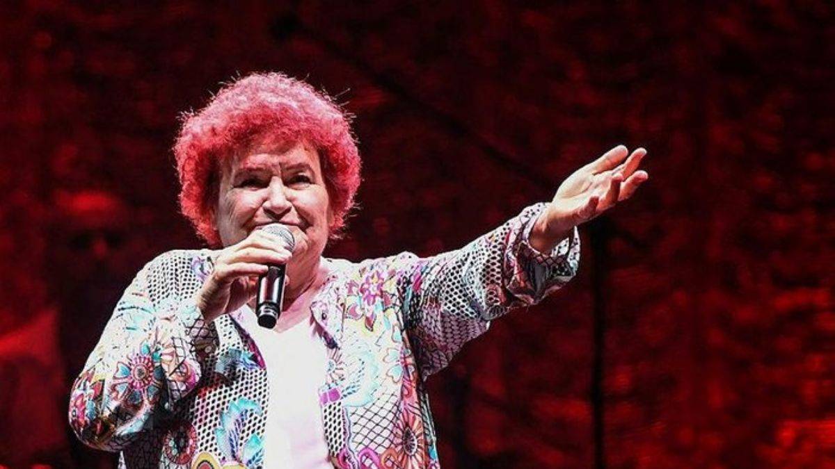 Selda Bağcan'dan Ajda Pekkan'a: Ne olur müziği bırak