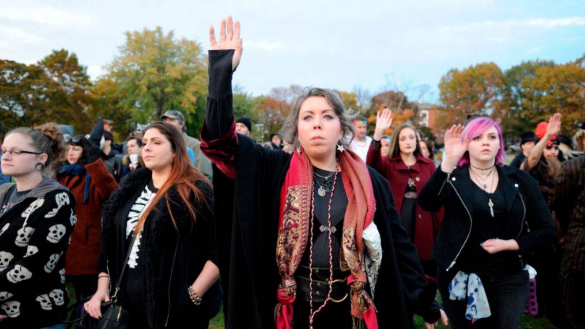 Paganizm ve büyücülüğe katılanlar artıyor