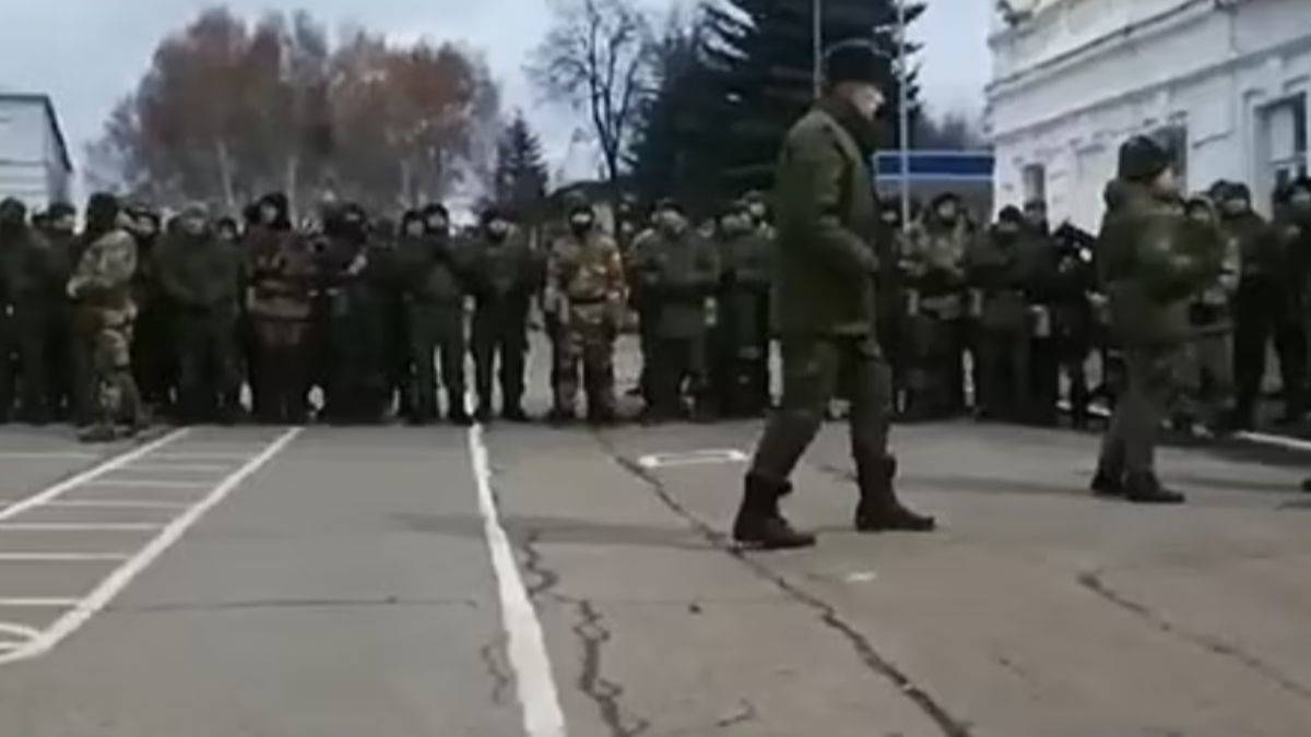 Rus ordusunda isyan! 'Bizi kim kandırdı?'