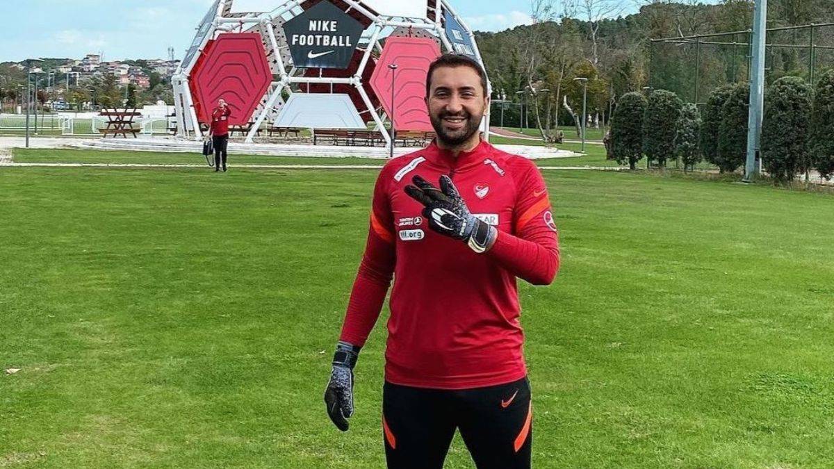 Erhan Kuşkapan Kimdir ?