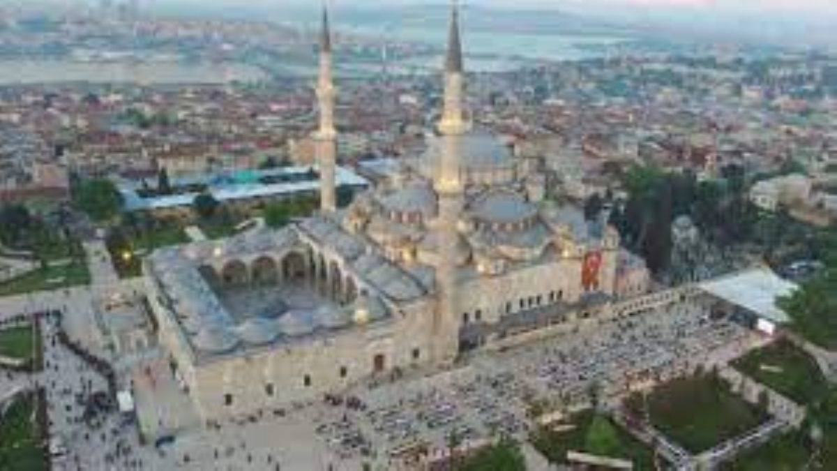 4 Kasım Cuma Hutbesi | Bu hafta cuma hutbesinin konusu: 'Hayat Rehberimiz Kur'an'