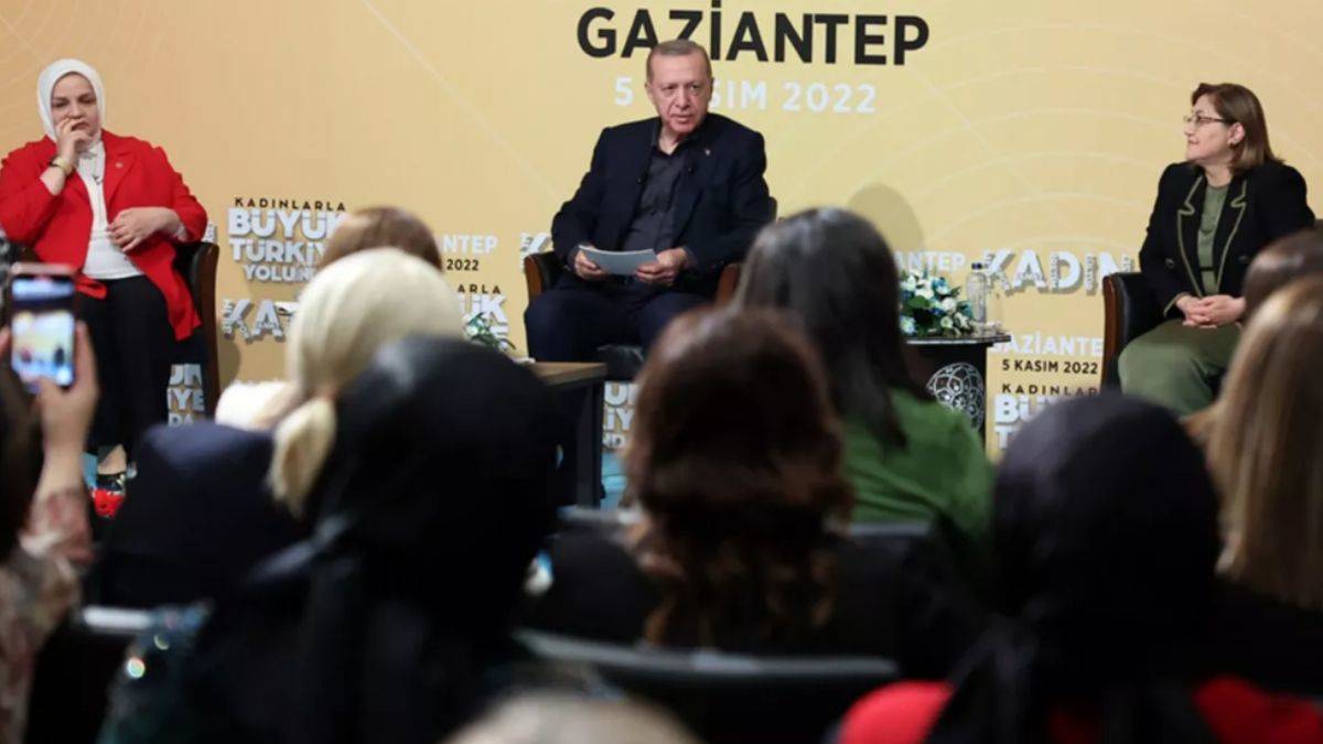 Erdoğan: Aile kavramını anayasal zemine oturtmak istiyoruz