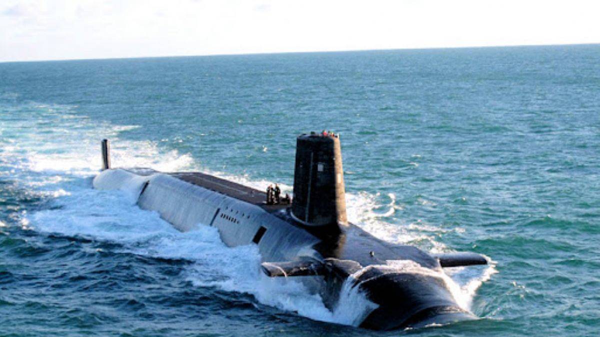Faciadan dönüldü! İngiliz nükleer denizaltısında yangın