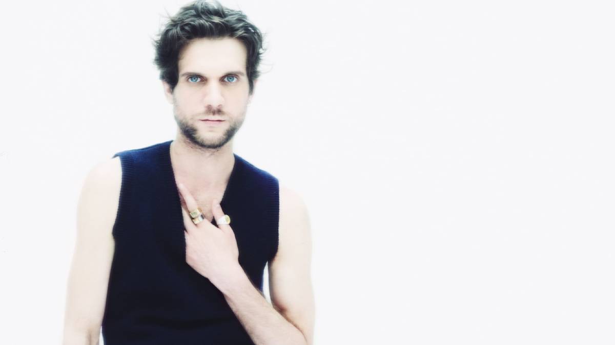 Burç Akyol kimdir? Moda tasarımcısı Burç Akyol'un butik mağazası nerede?