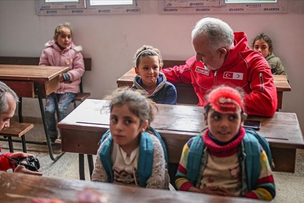 Türk Kızılay İdlib'de 22 derslikli okul açtı