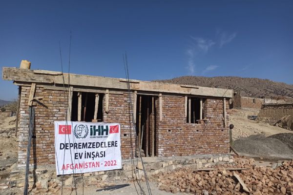 Afganistan'da on binlerce ihtiyaç sahibine destek