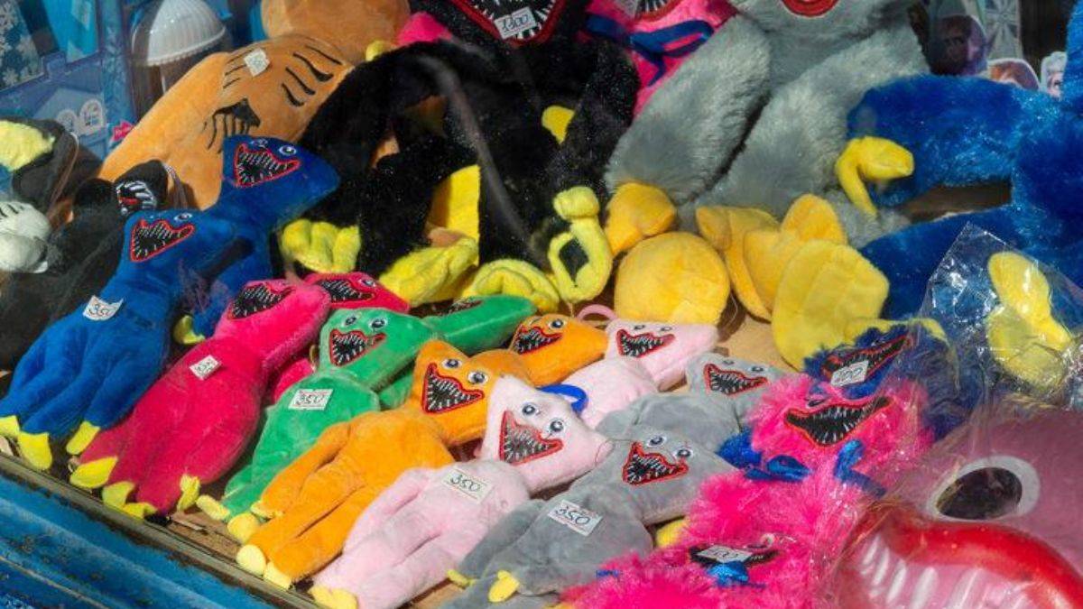 Huggy wuggy neden yasaklandı? Huggy wuggy oyuncağı nasıl iade edilir, nerede toplanıyor?