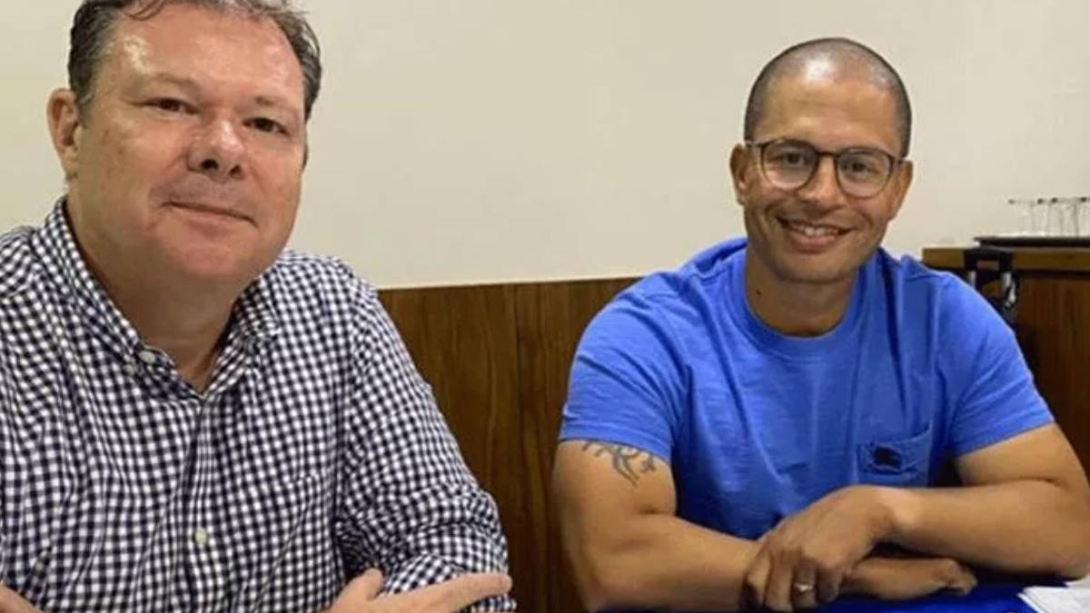 Alex de Souza teknik direktör mü oldu? Alex hangi takımın teknik direktörü? Hangi takımla anlaştı?