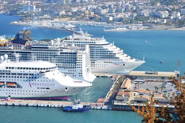 Türkiye limanlarına 10 ayda 907 kruvaziyer gemisi yanaştı