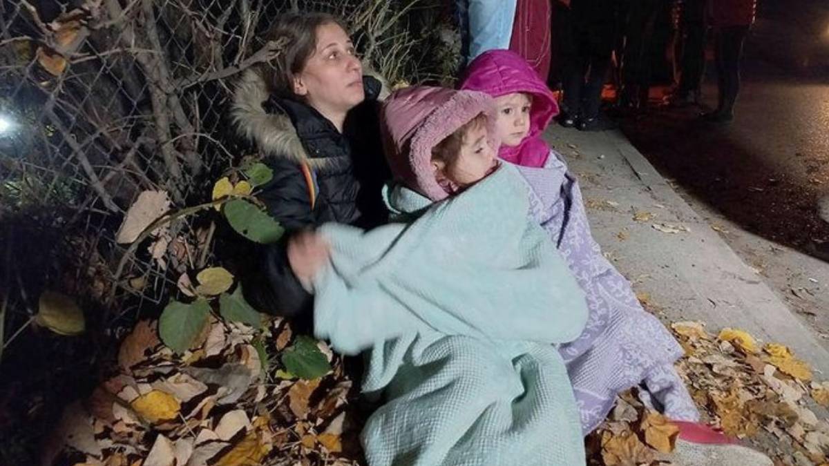 Düzce'de yarın okul var mı? Okullar kaç gün tatil? 24 Kasım Perşembe (bugün) Düzce'de okullar tatil mi?