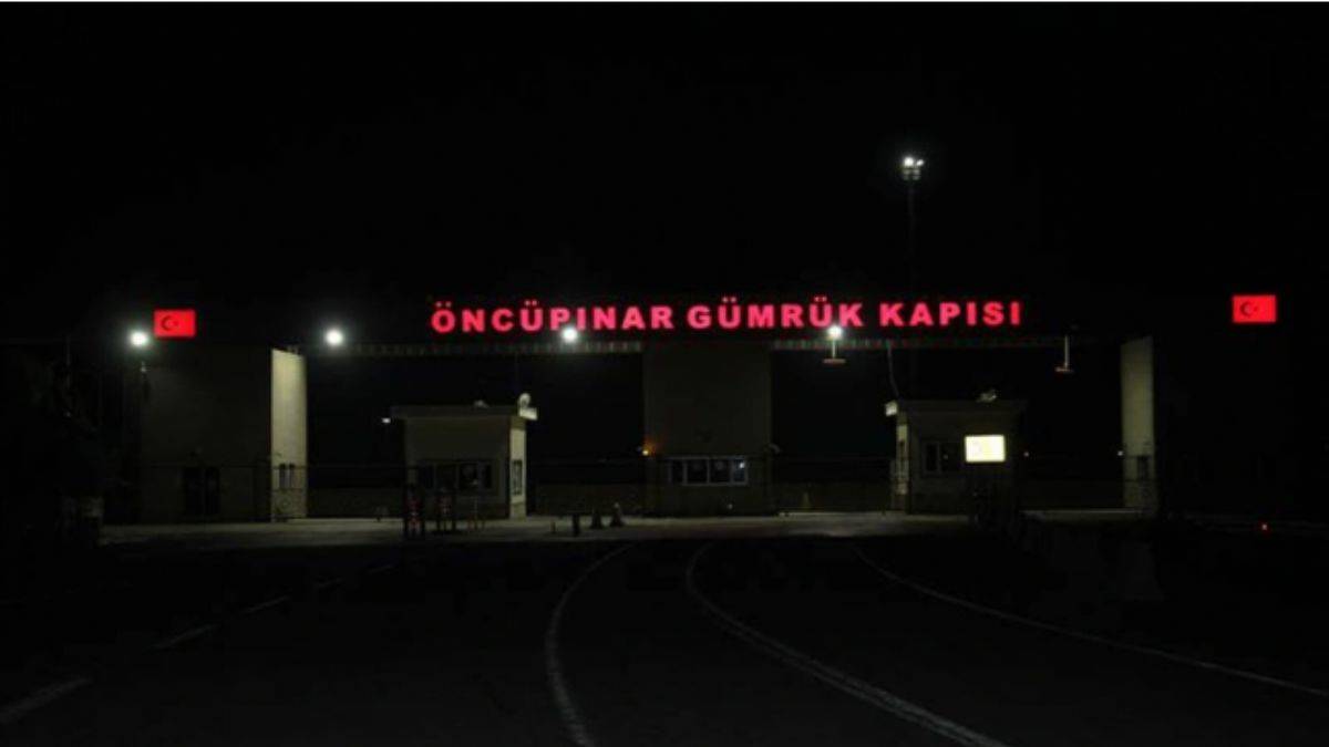 Kilis'e 3 roket düştü