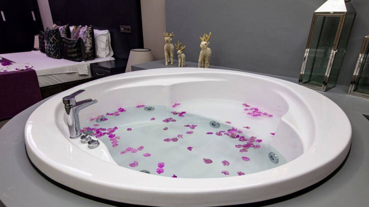 Hangi Jakuzi Sizin İçin Daha Uygun?