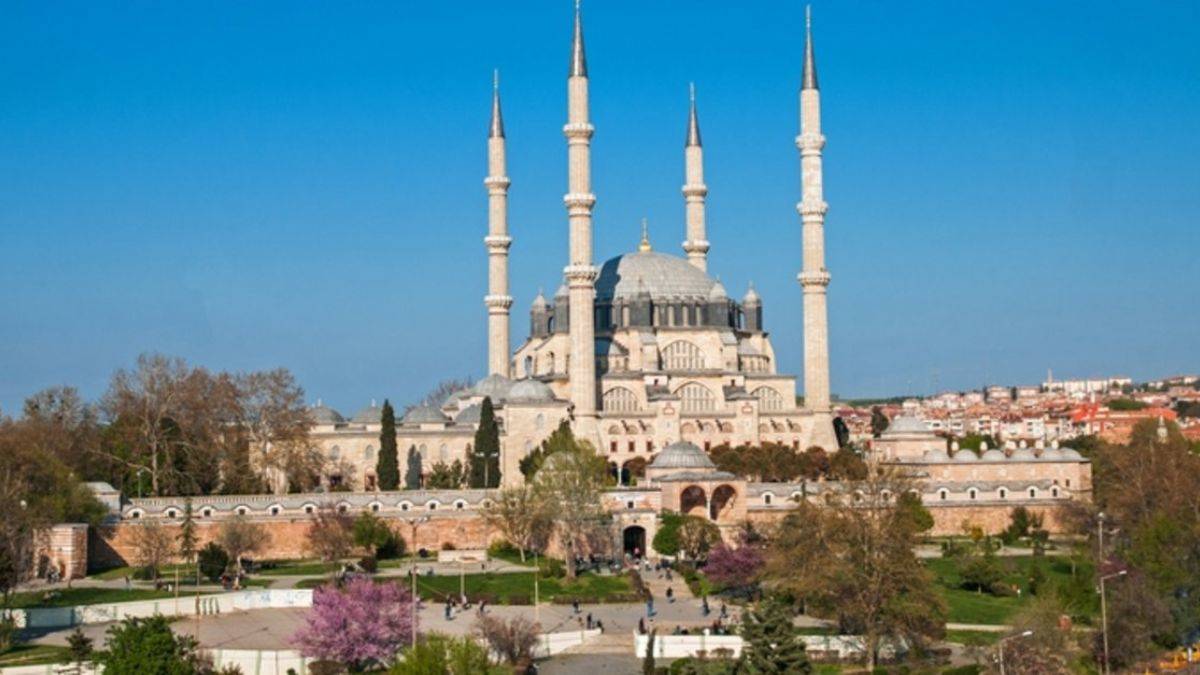 25 Kasım Cuma Hutbesi | Merhamet Toplumu konulu Cuma hutbesi