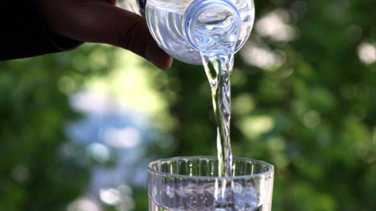 'Günde 2 litre su' tezi çürütüldü!