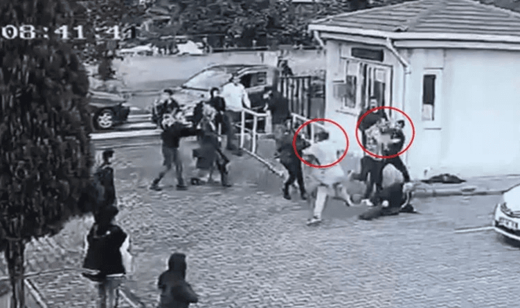 Okul bahçesinde öğretmene tekmeli yumruklu dayak