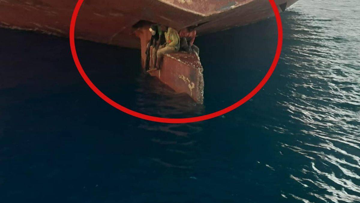 Gemi dümeninde 11 gün ölümcül göç