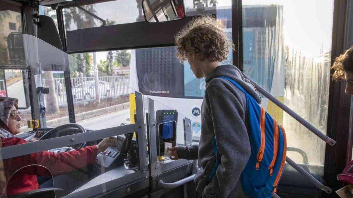 Mersin'de otobüslerde öğrenci abonman ücretine indirim mi geldi?