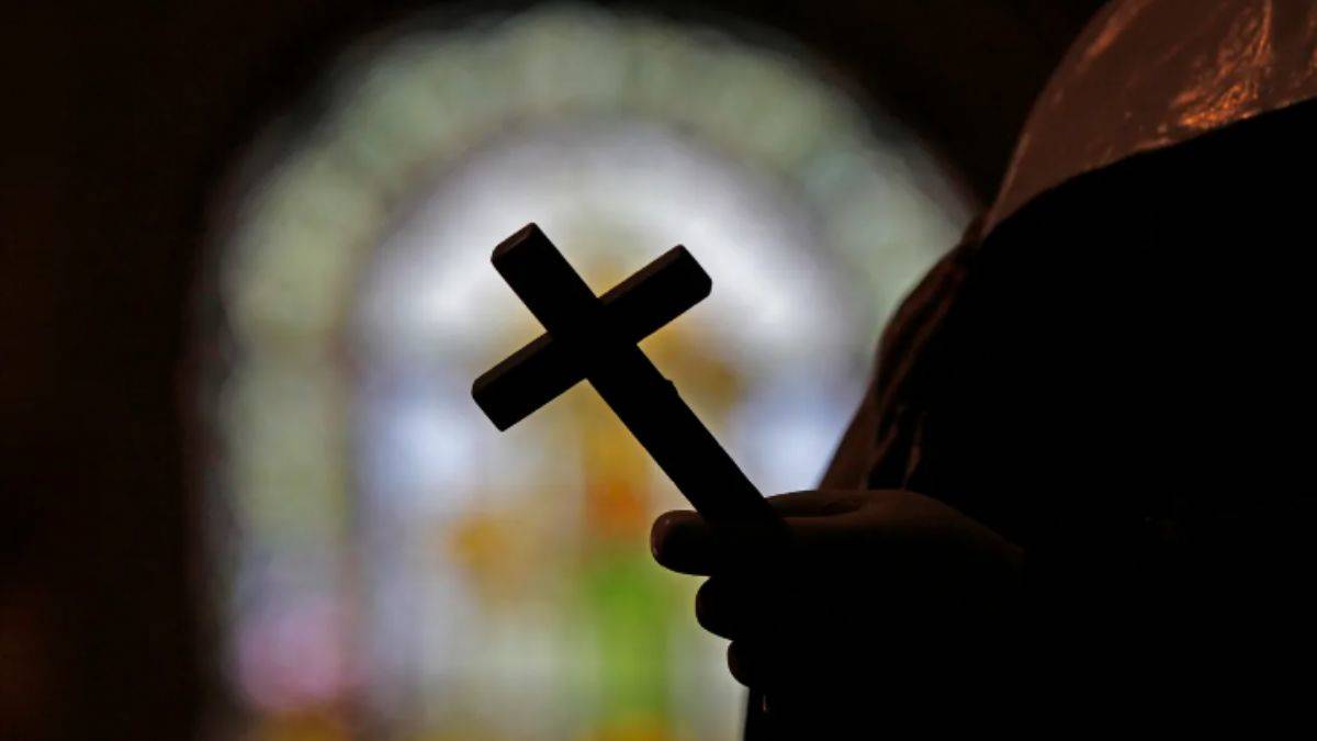 Hristiyanlığı bırakıp ateist oldular! 'Artık numara yapamadım'